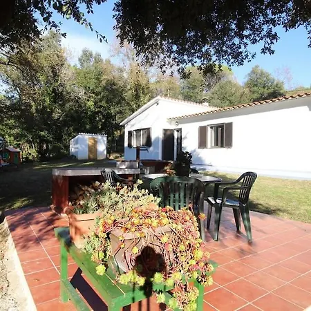 Casa Con Piscina Cerca De Holiday home *
