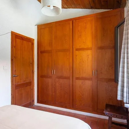 Casa Con Piscina Cerca De