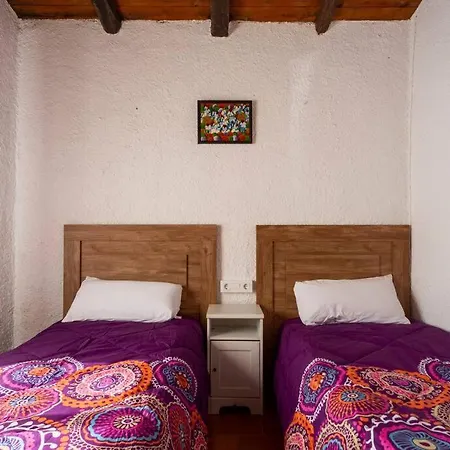 Casa Con Piscina Cerca De Holiday home