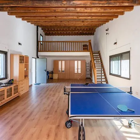 Casa Con Piscina Cerca De Holiday home Girona